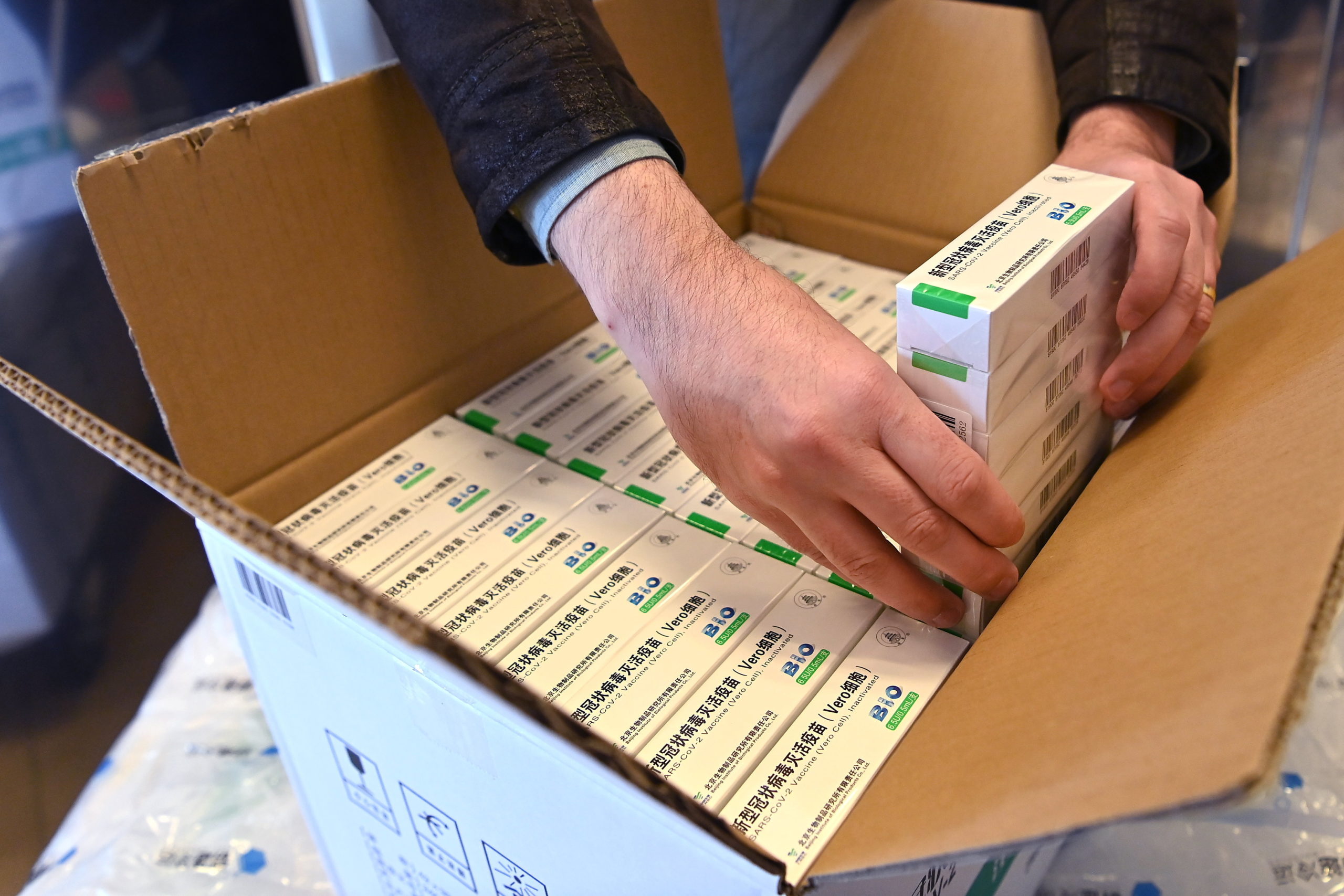 A WHO várhatóan rövid időn belül engedélyezi a kínai vakcinát