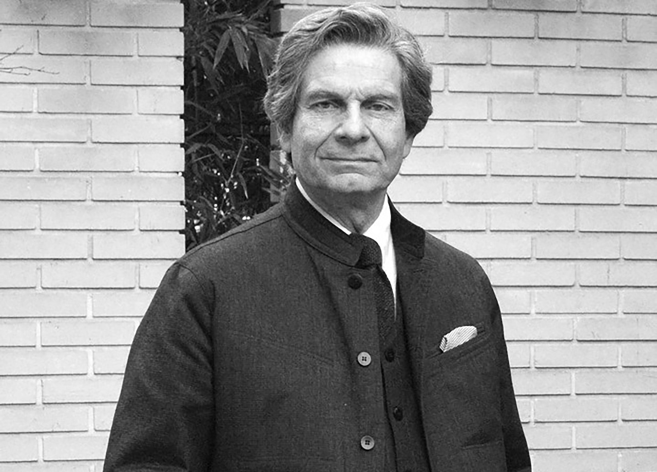 A filozófuskirály meztelen