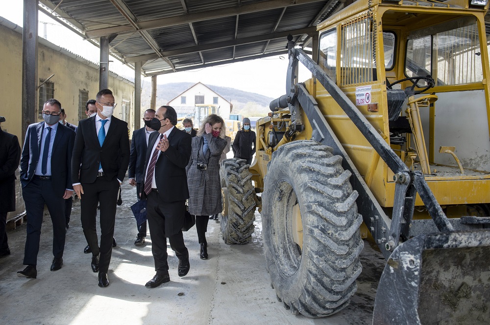 Kormányzati segítséggel épít új gyártócsarnokot az Axis Bentonit Kft.