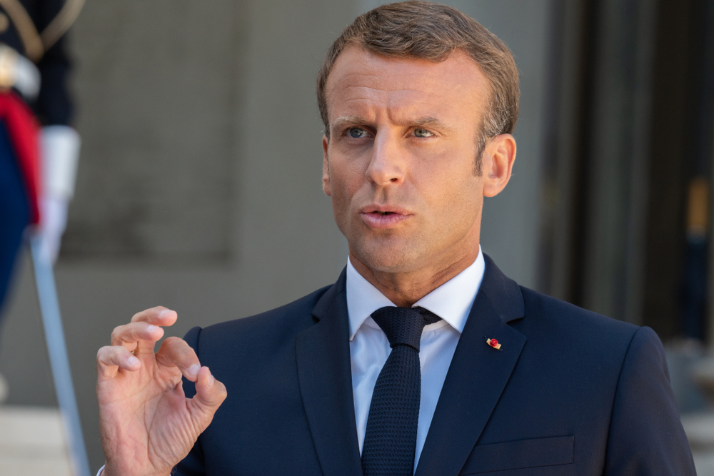 Emmannuel Macron: újra kell majd értelmeznünk a saját történelmünket