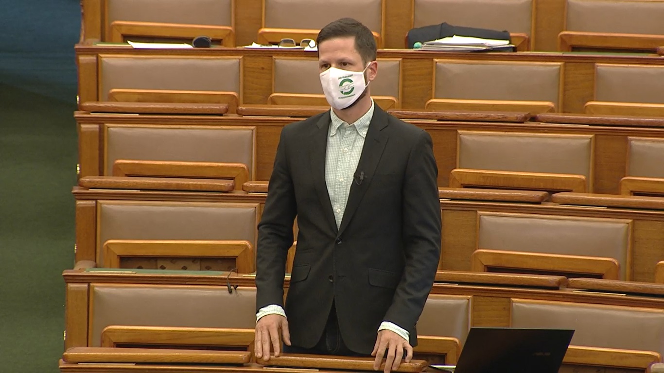 Tordai „halálos hazugságokkal” vádolta a kormányt