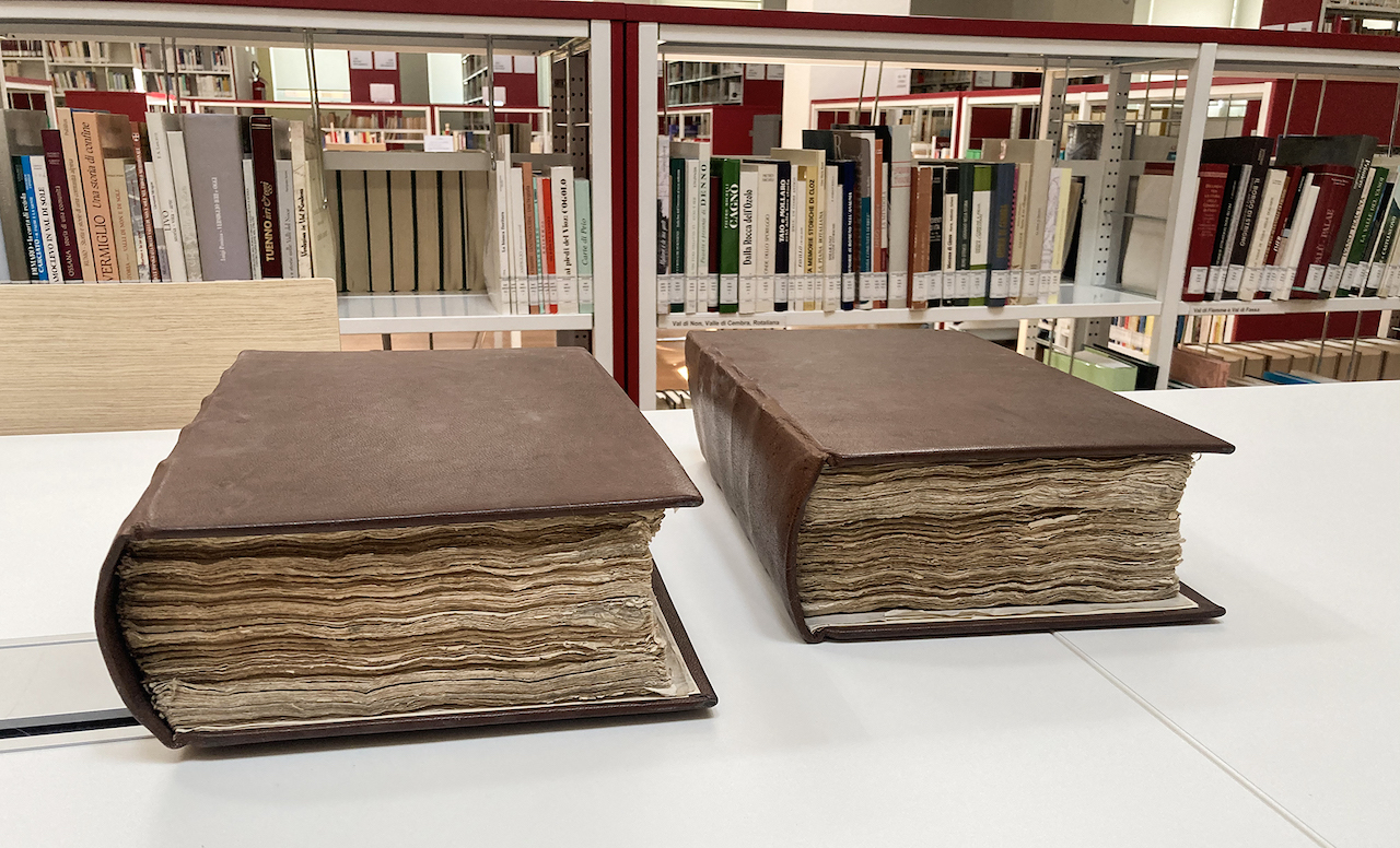 Magyarok dolgainak könyvei