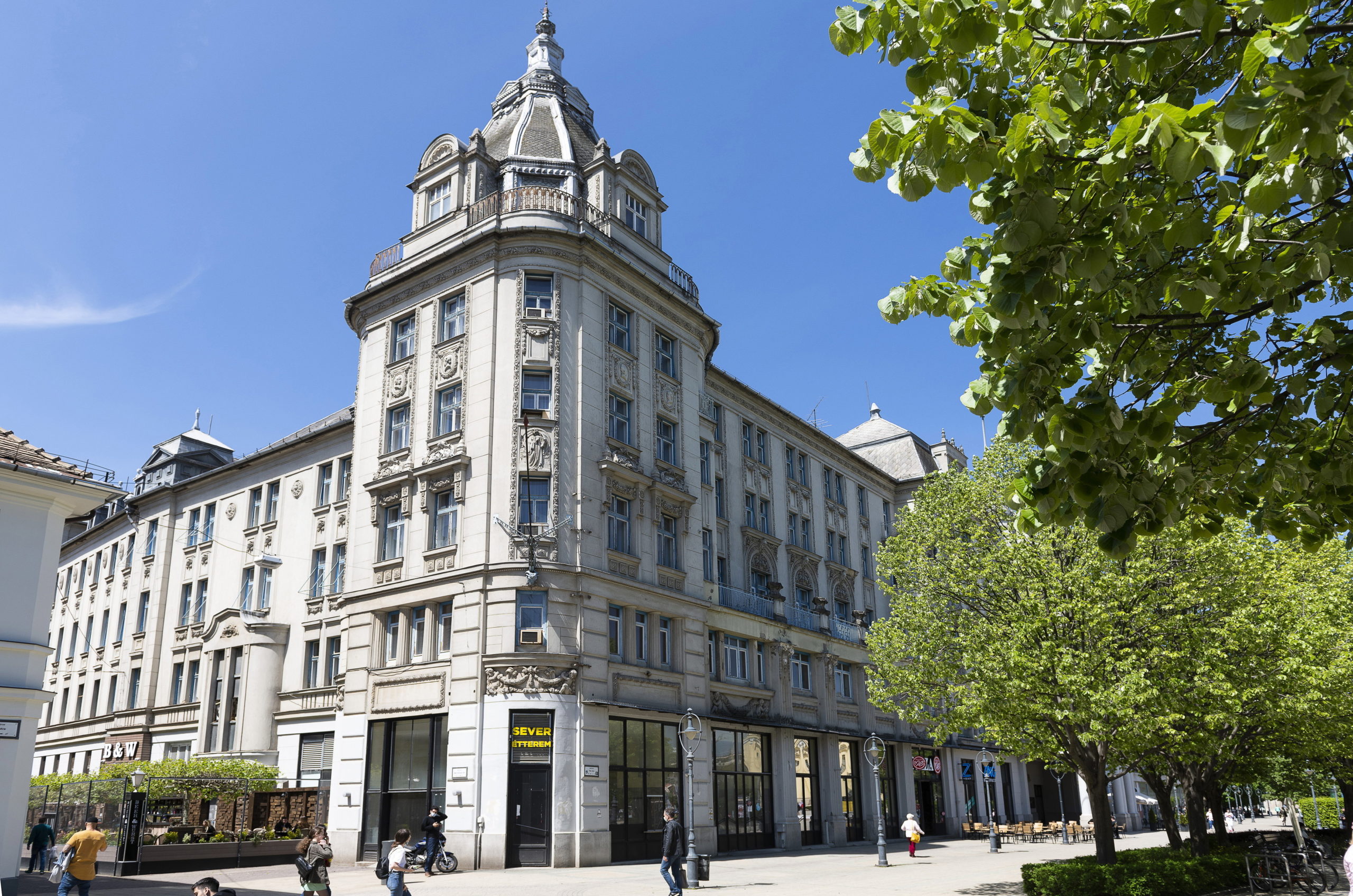 Az MCC debreceni központja lesz az Aranybika szálló