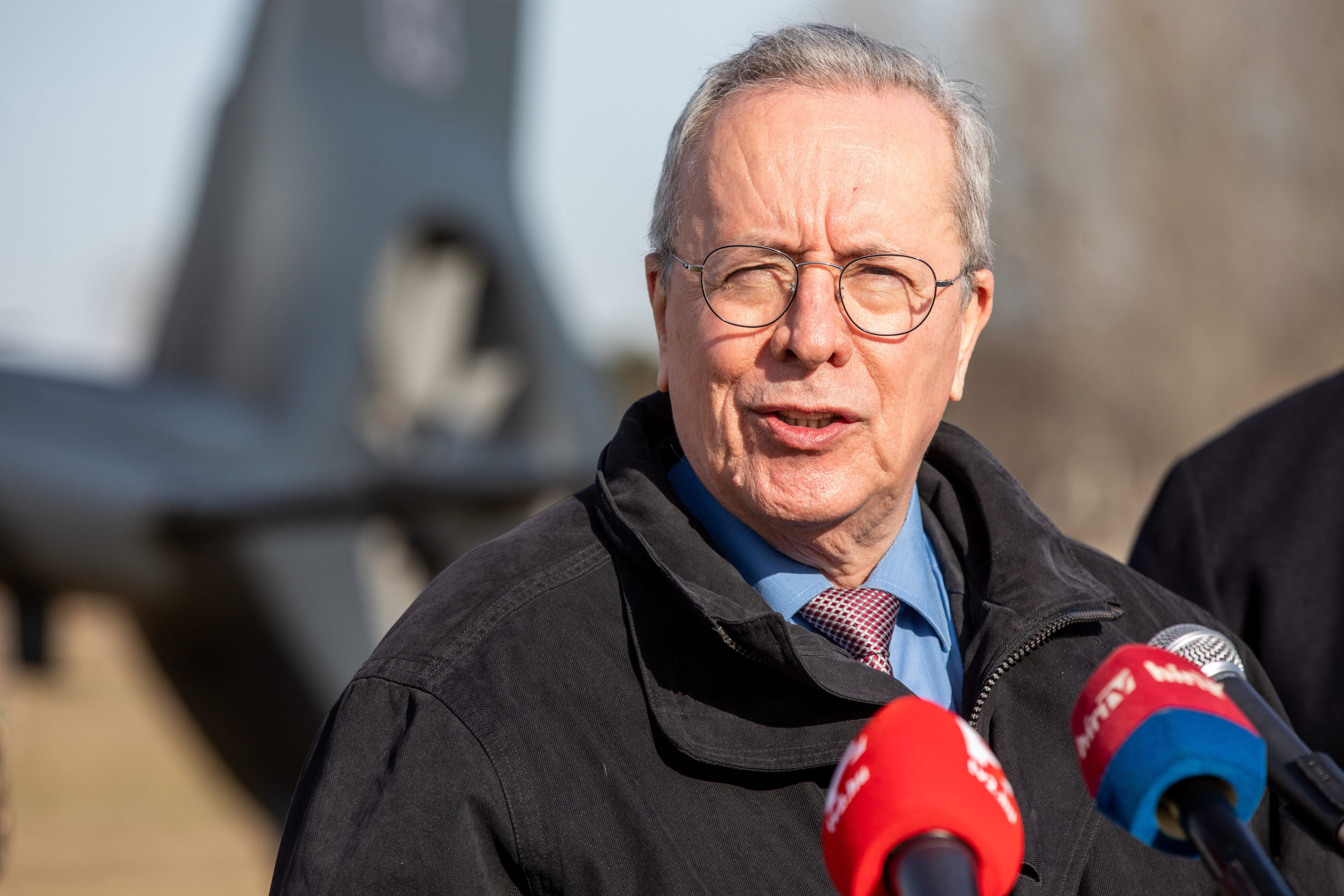 Bakondi György: beigazolódott, hogy nem szabad fegyvert szállítani a háborúba