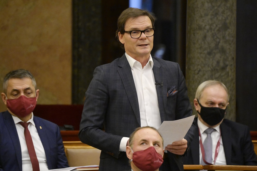 Fidesz: az újraindítás költségvetése a 2022-es büdzsé