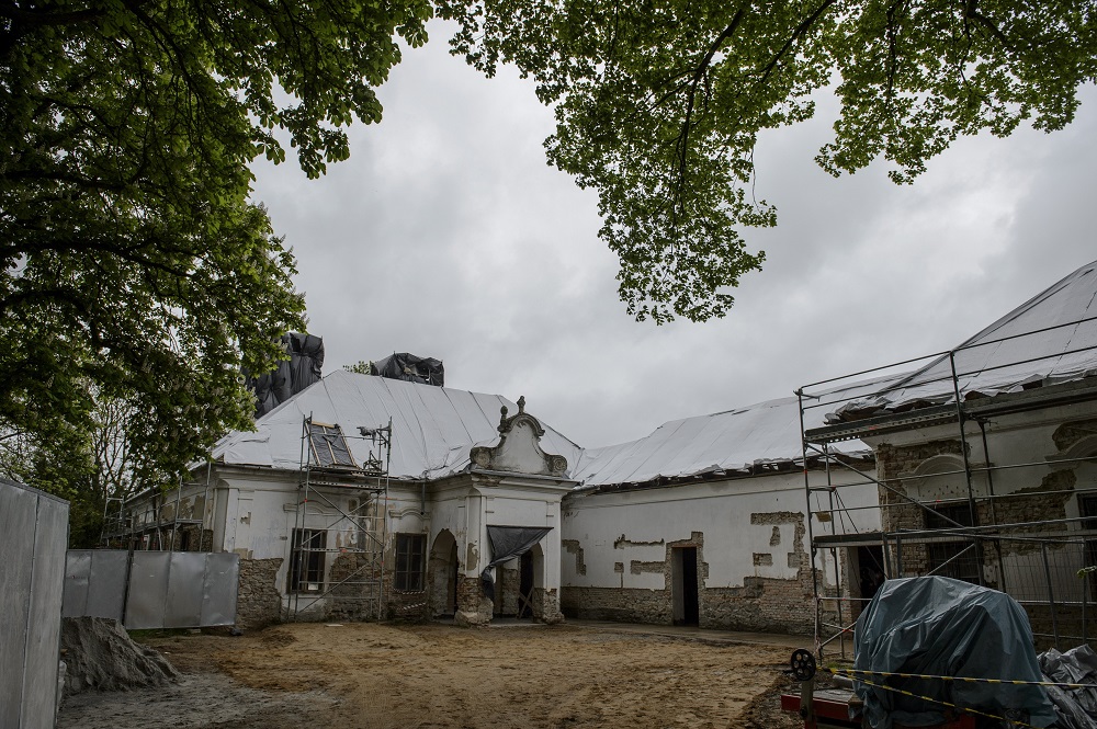 Megújul a szécsény-benczúrfalvai Benczúr-kúria
