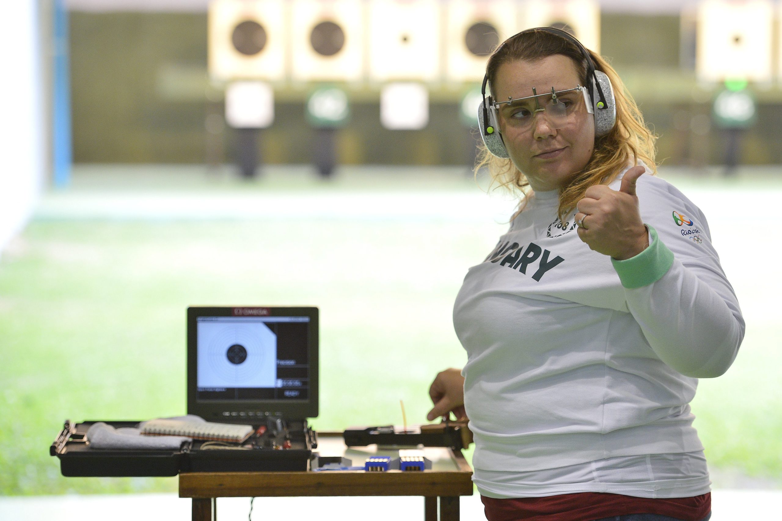 Eb-bronzérmes a női sportpisztolyos csapat