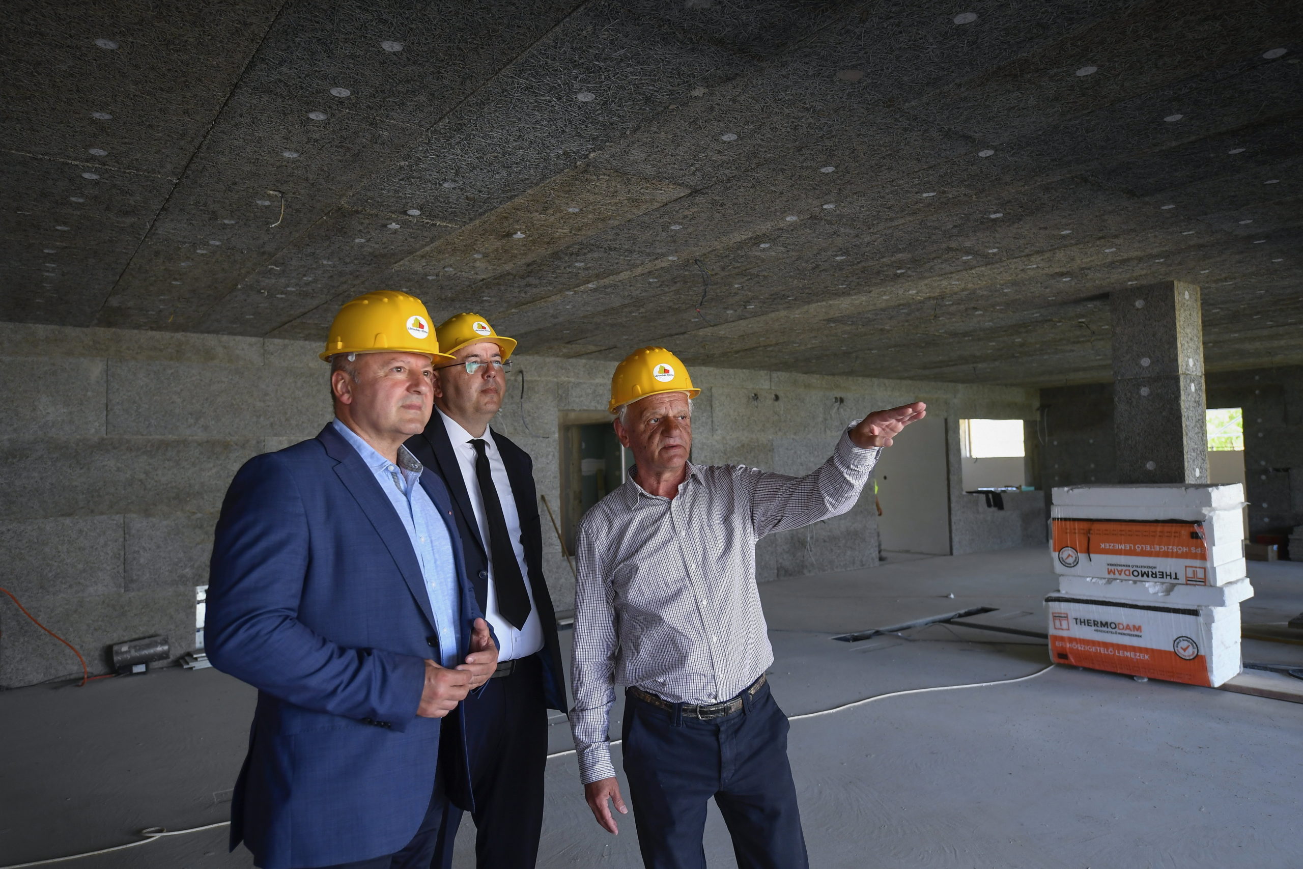 Simicskó István: jól halad a honvédelmi sportközpontok építése