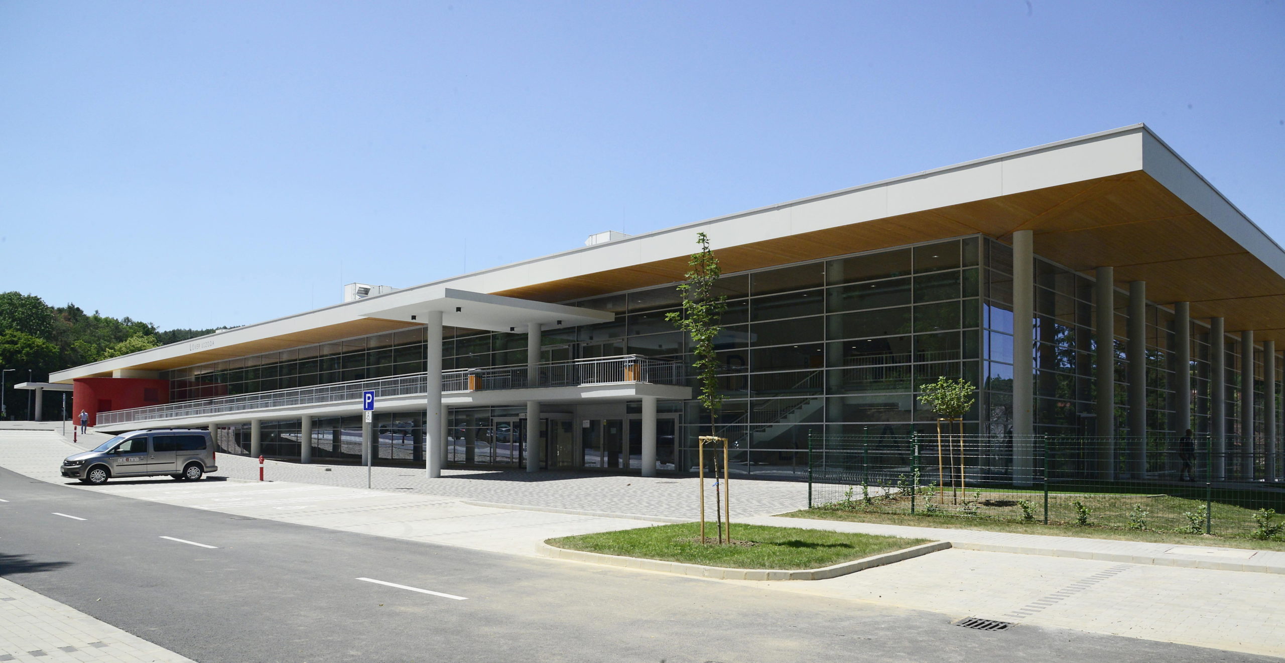 Átadták a soproni Lőver uszodát