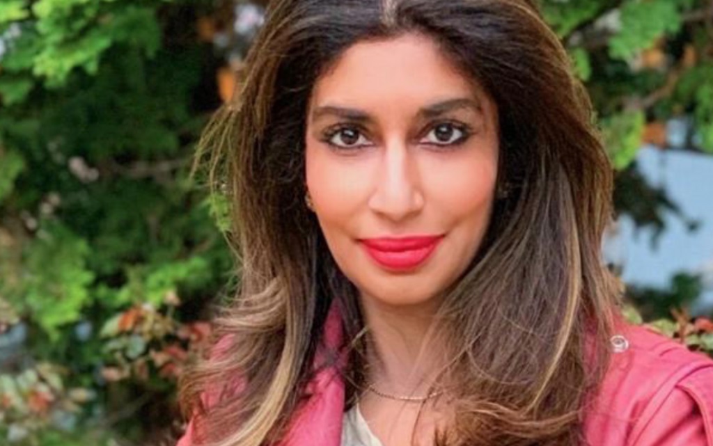 Revolvert tartana minden fehér ember fejéhez a Yale Egyetem pszichiátere