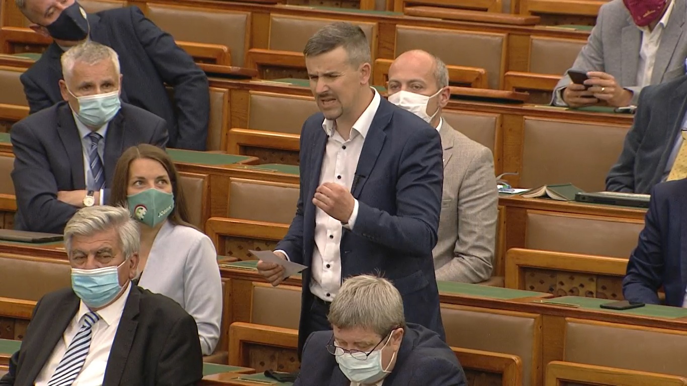Jakab: önöknek kötelessége engem meghallgatni