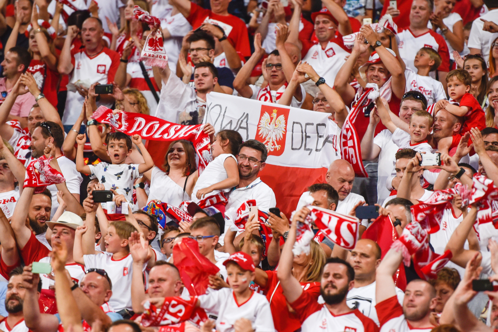 A lengyelek a szlovákok ellen törnék meg a nyitómeccs átkát