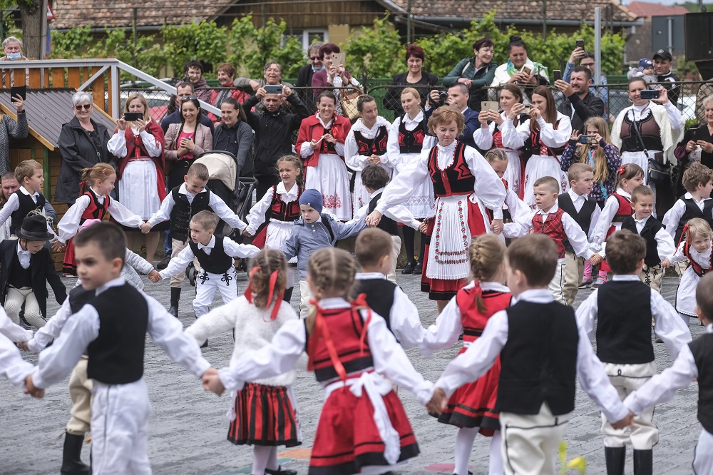 Unitárius óvodát avattak magyar állami támogatással Székelykeresztúron