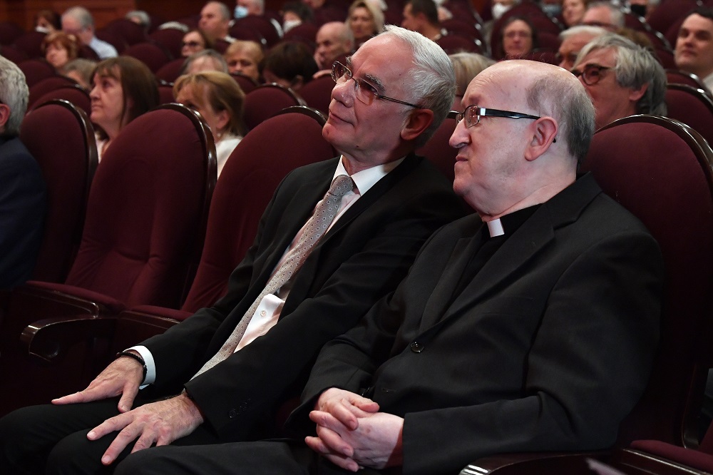 Varga Judit: nagy szükség van a szellemi honvédelemre