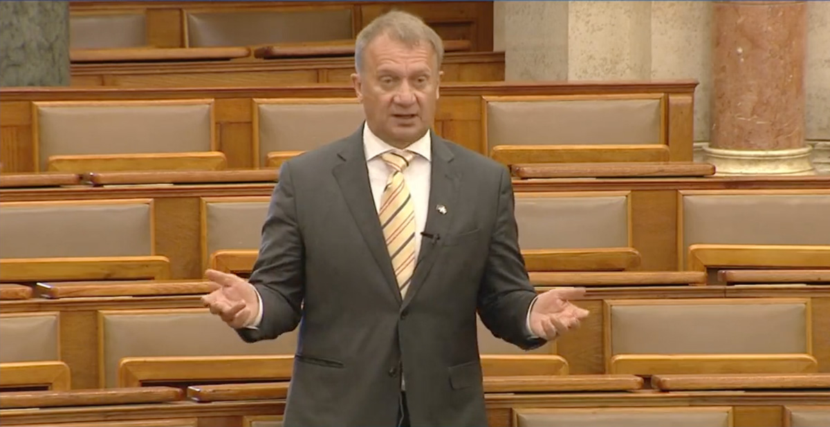 Orbán Viktor Varju Lászlónak: ez egy kommunista beszéd volt