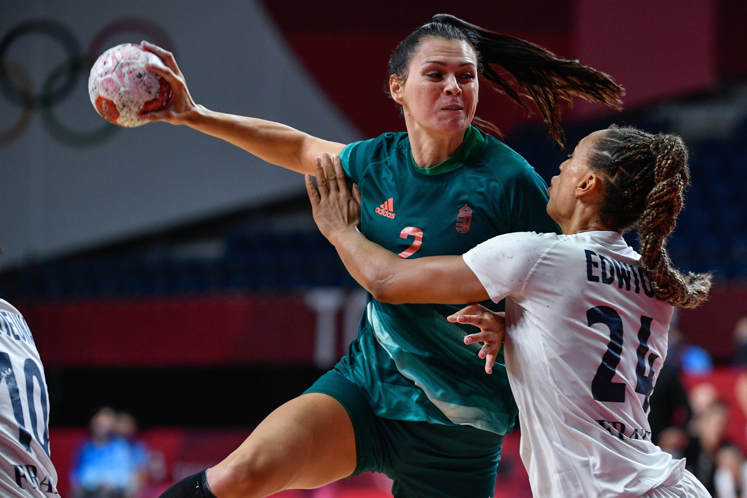 Hősiesen küzdve, egy góllal kaptak ki a franciáktól a magyar lányok