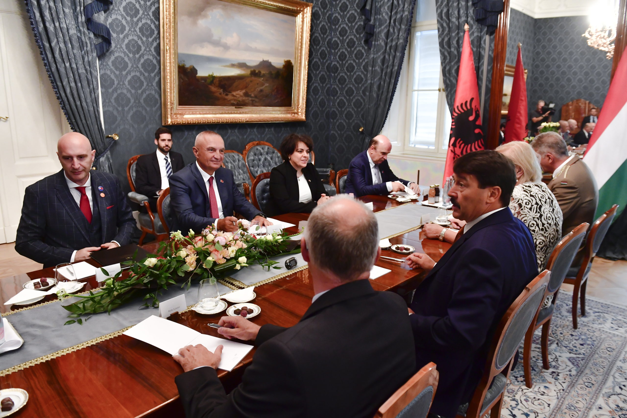 Áder János: Magyarország továbbra is támogatja Albánia EU-csatlakozását