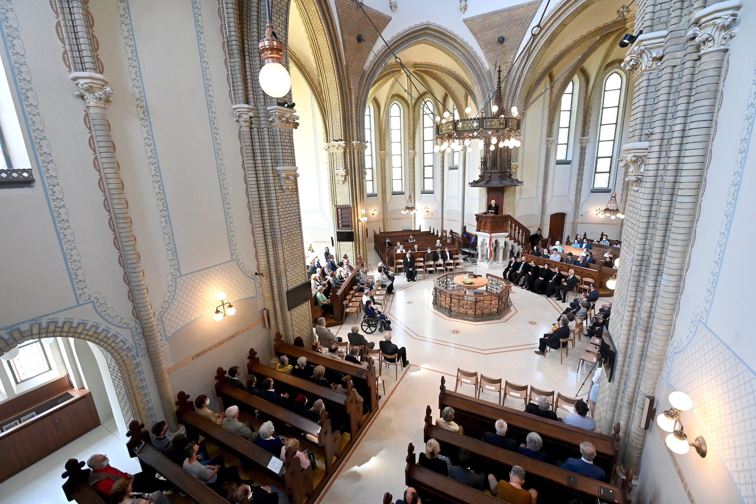 Maszk nélkül is látogathatók a református templomok