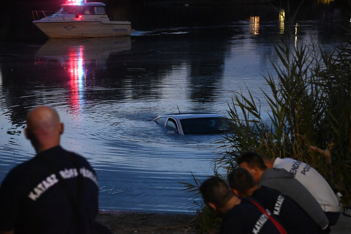 A Dunába hajtott egy autós Csepelen