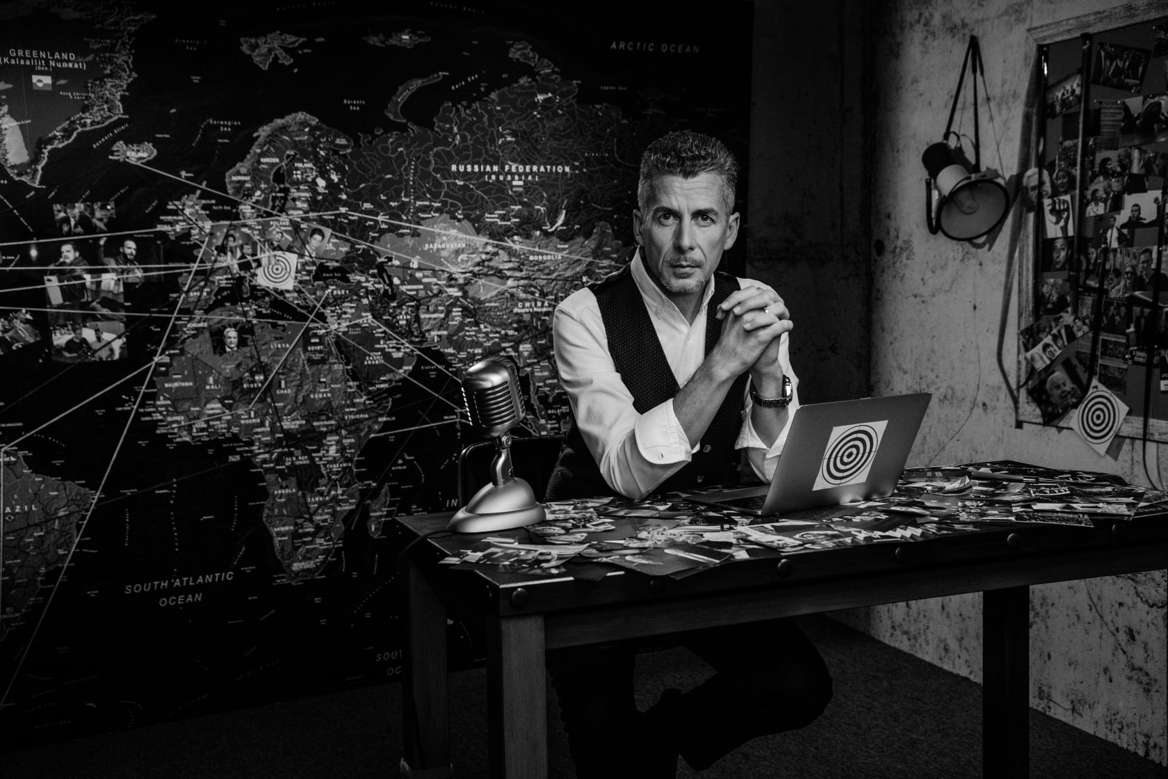 Rákay Philip közösségi oldalát ismét cenzúrázta a Facebook