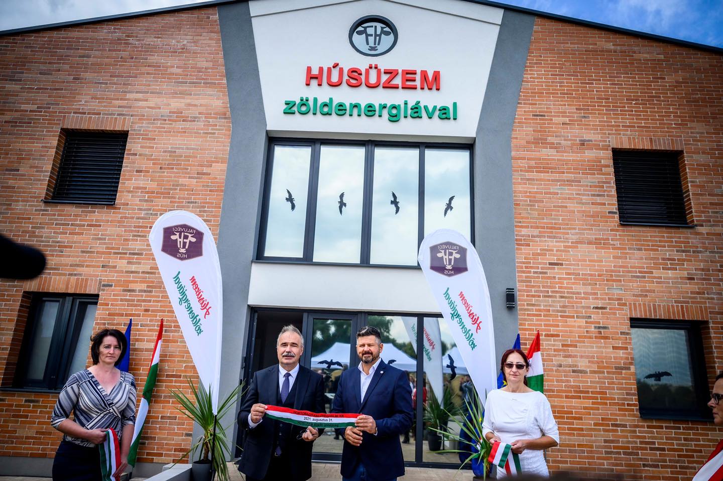 Környezetbarát húsüzemet adott át Nagy István agrárminiszter