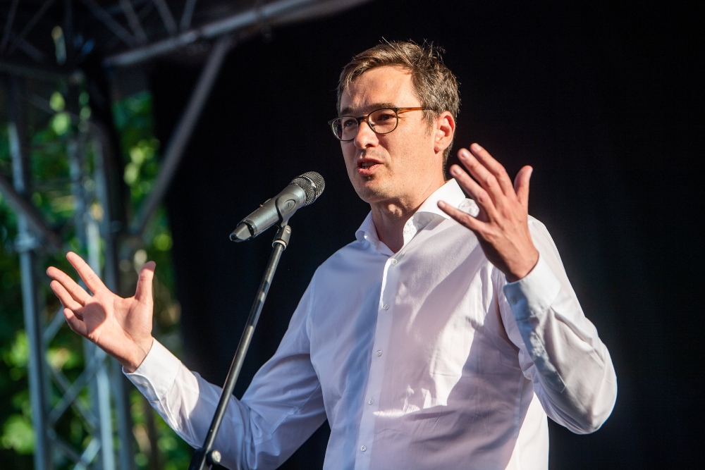 Drót.info: Karácsony egyik bizalmasa tíz éven át volt a norvég pénzek osztója