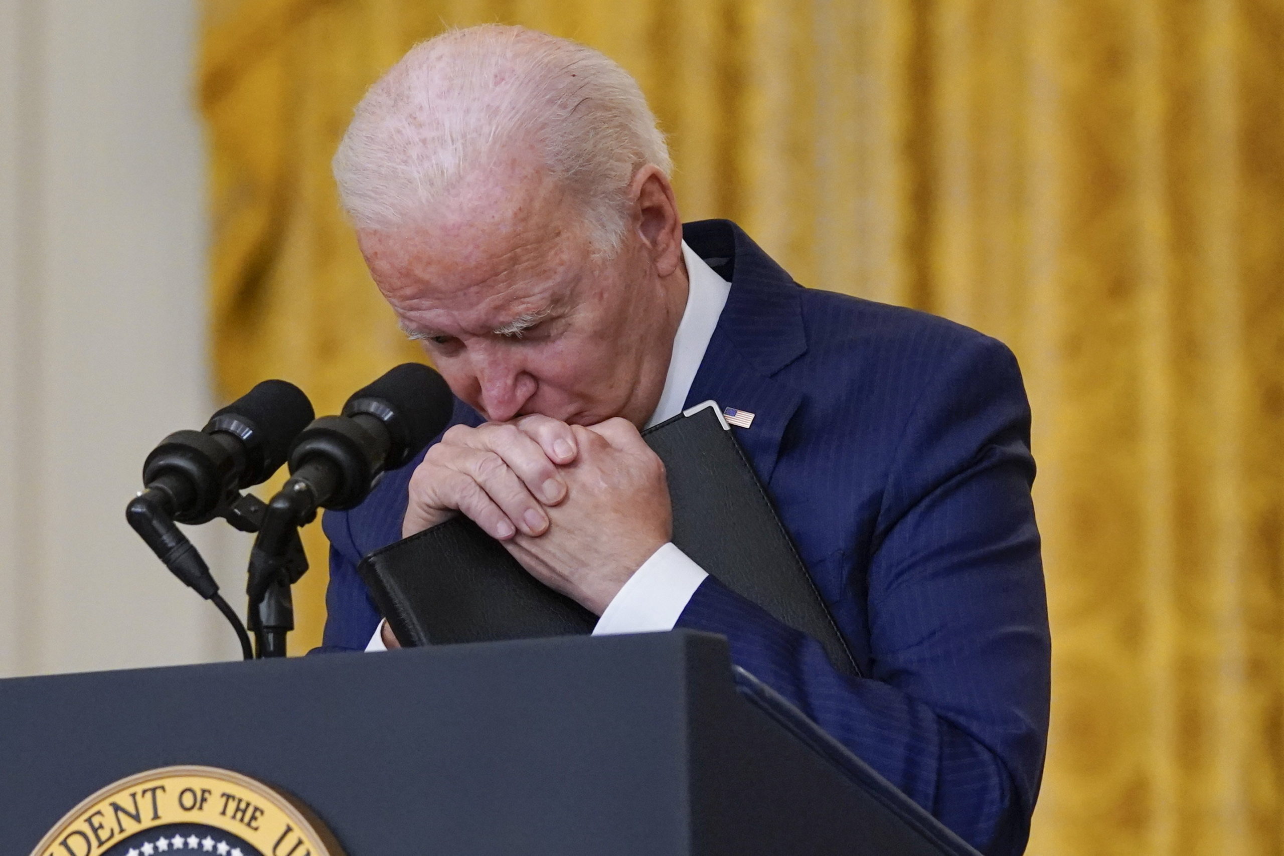 A félidős választásokat is elbukhatják a demokraták Biden miatt