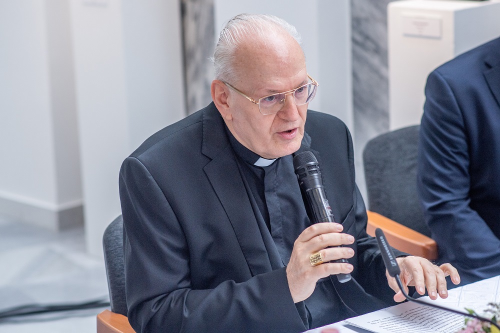 Erdő Péter: a keleti és a nyugati kereszténység találkozik