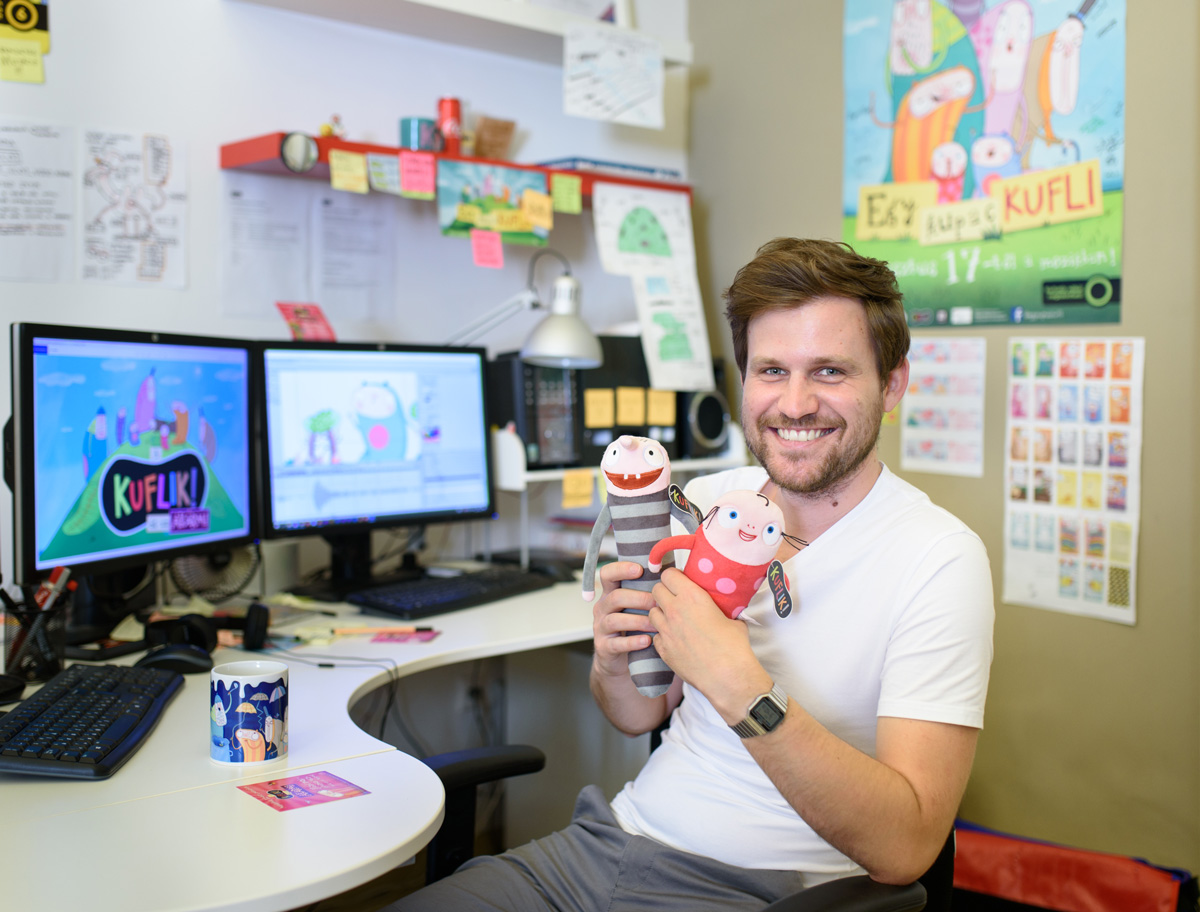 A kuflik és az Akármi