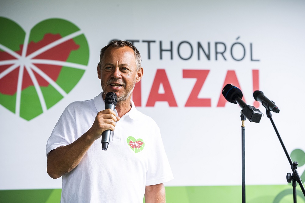 Budapestre érkeztek az Otthonról Haza! kerékpáros túra résztvevői