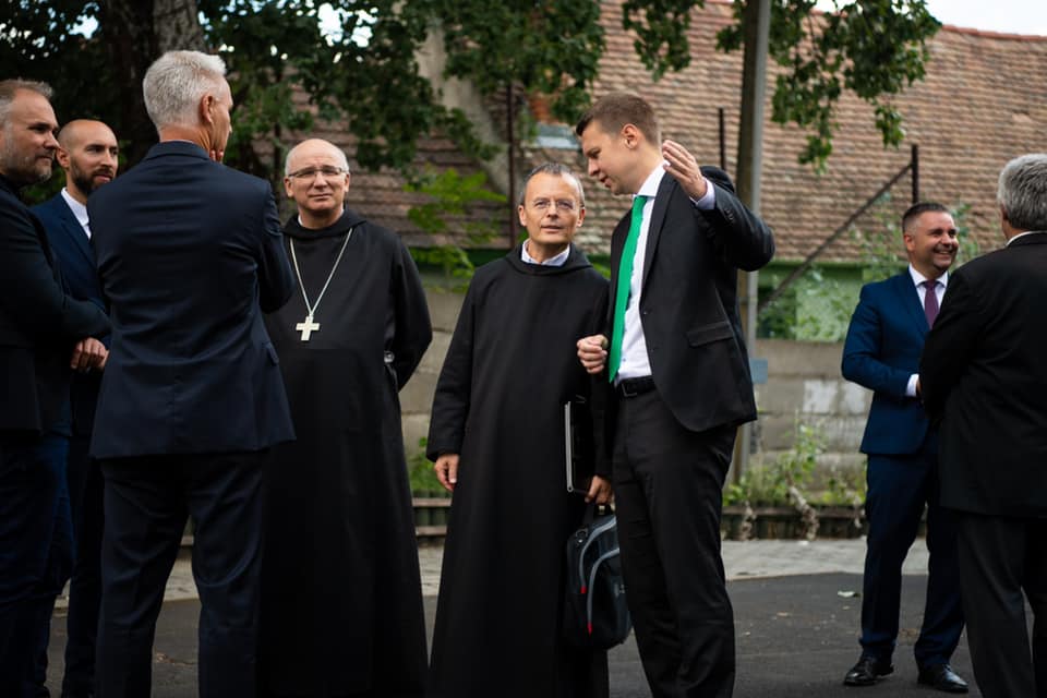 A budaörsi Szent Benedek Iskola felújítását támogatja a kormány