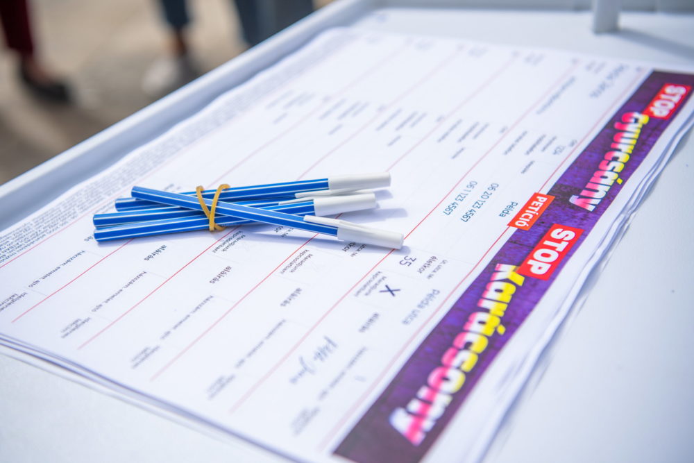 Sikeres a Stop, Gyurcsány! Stop, Karácsony! aláírásgyűjtés