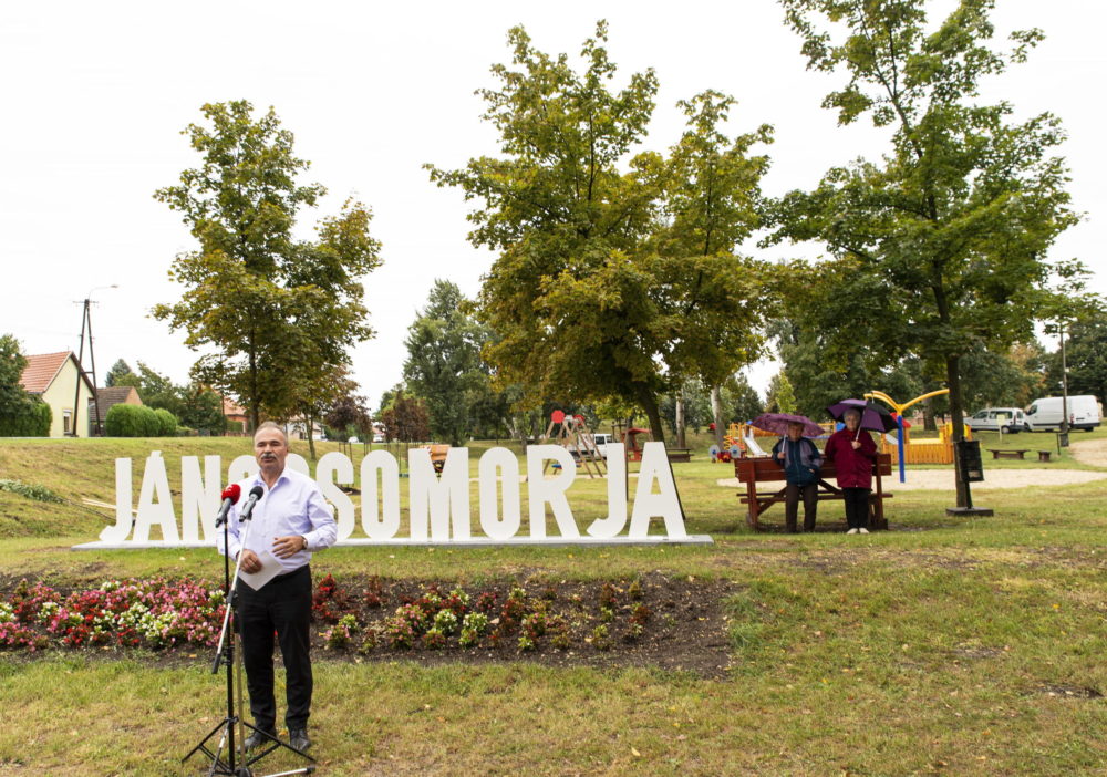 Elkezdődött a településfásítási program őszi ültetési időszaka