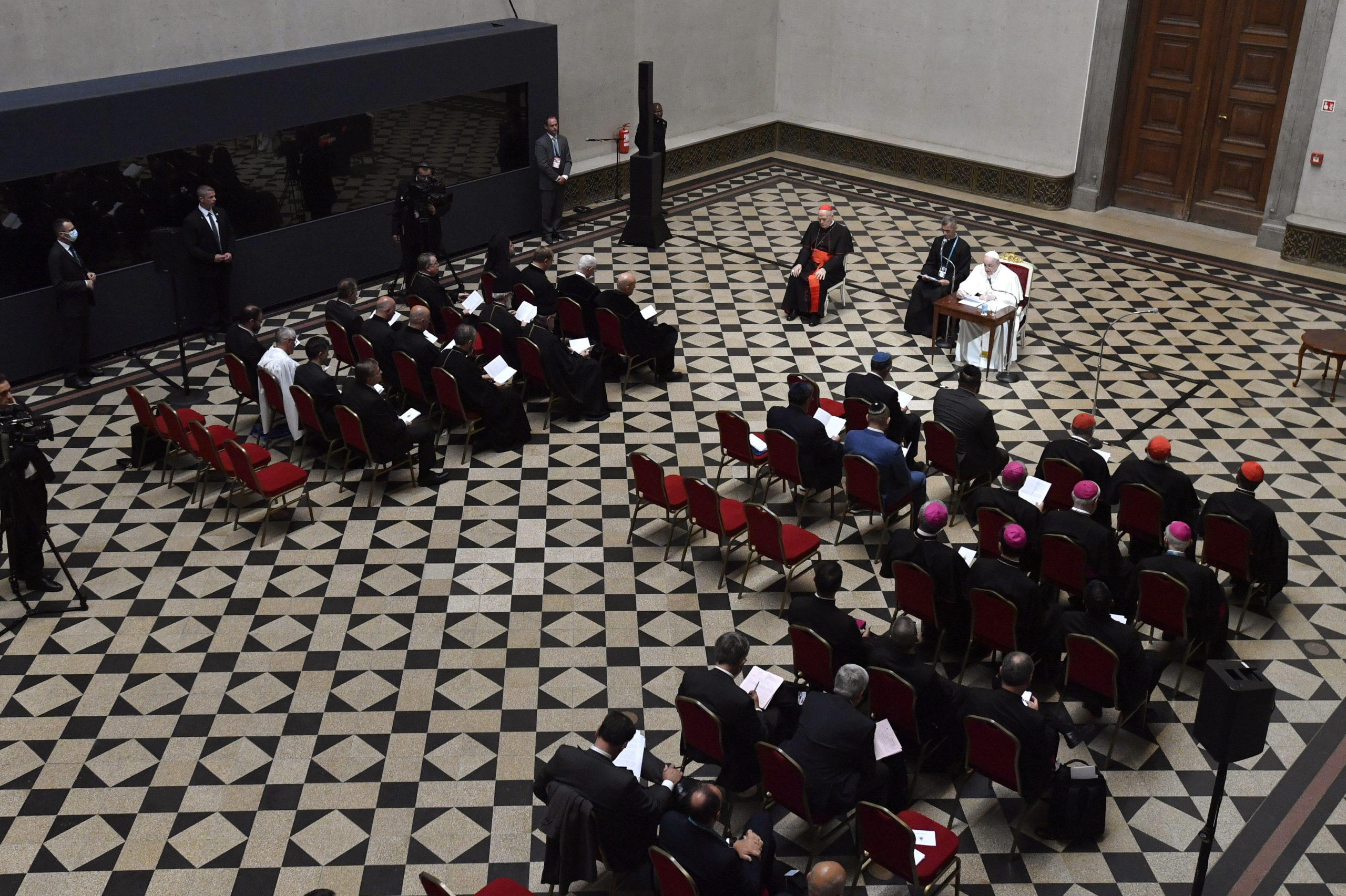 A pápa magyarországi keresztény és zsidó vezetőkkel találkozott