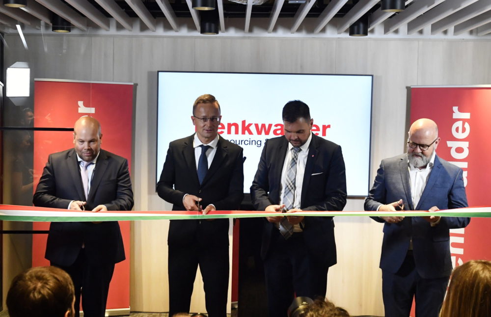 A kormány elkötelezett a munkát terhelő adók csökkentése mellett