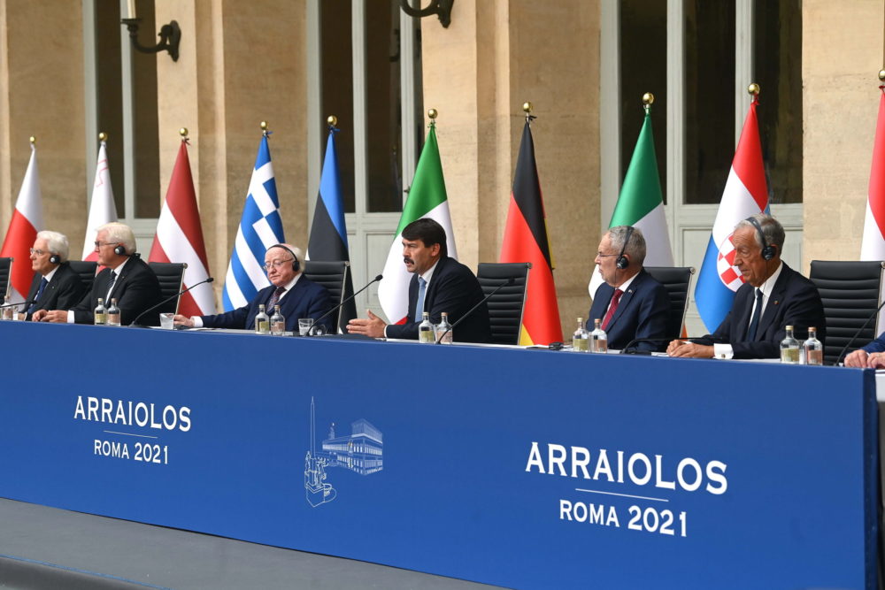 Közös uniós fellépést sürgetett a migráció ügyében Áder János