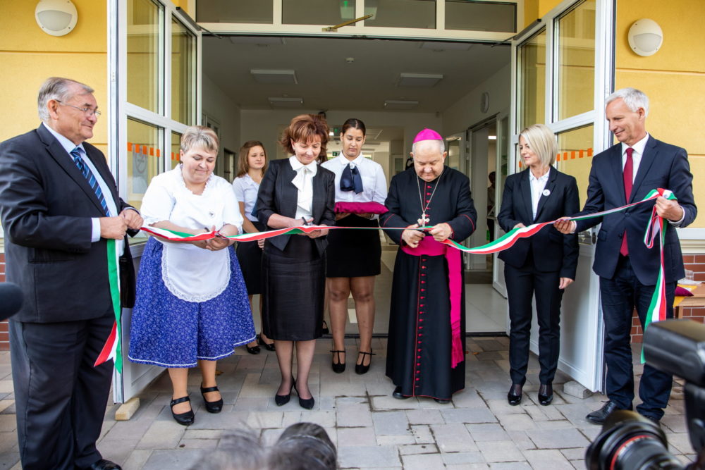 Római katolikus óvodát adtak át Kiskunmajsán