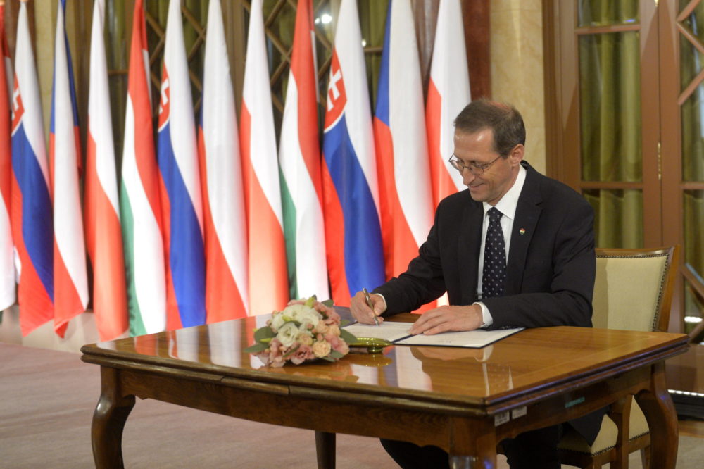 Közös nyilatkozatot írtak alá a visegrádi országok pénzügyminiszterei