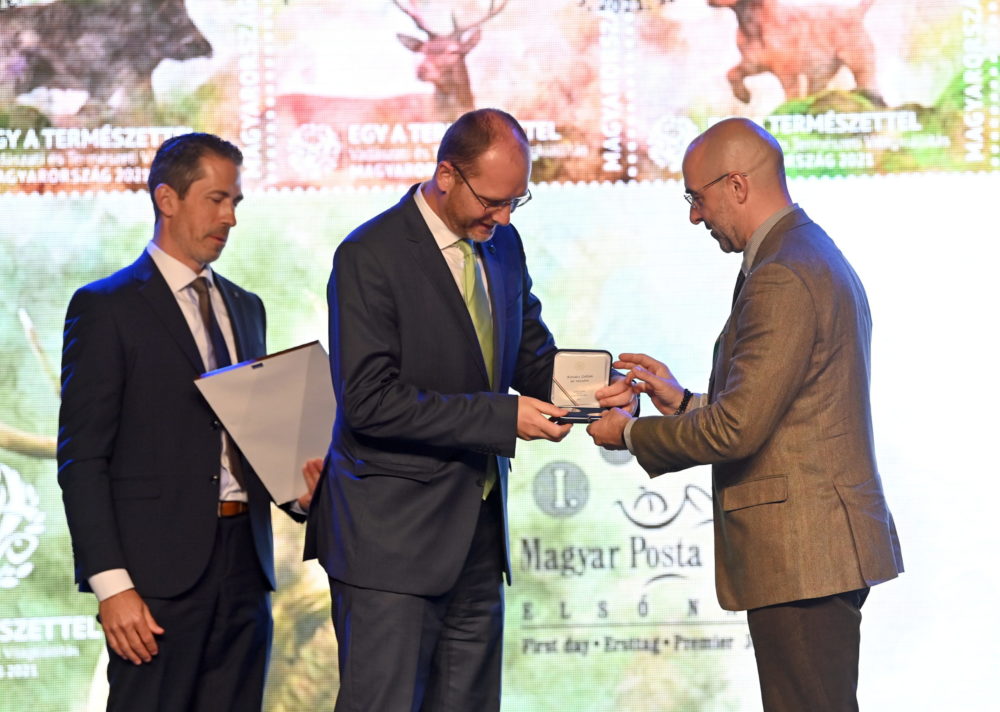 Emlékérmét bocsátottak ki a vadászati világkiállítás tiszteletére