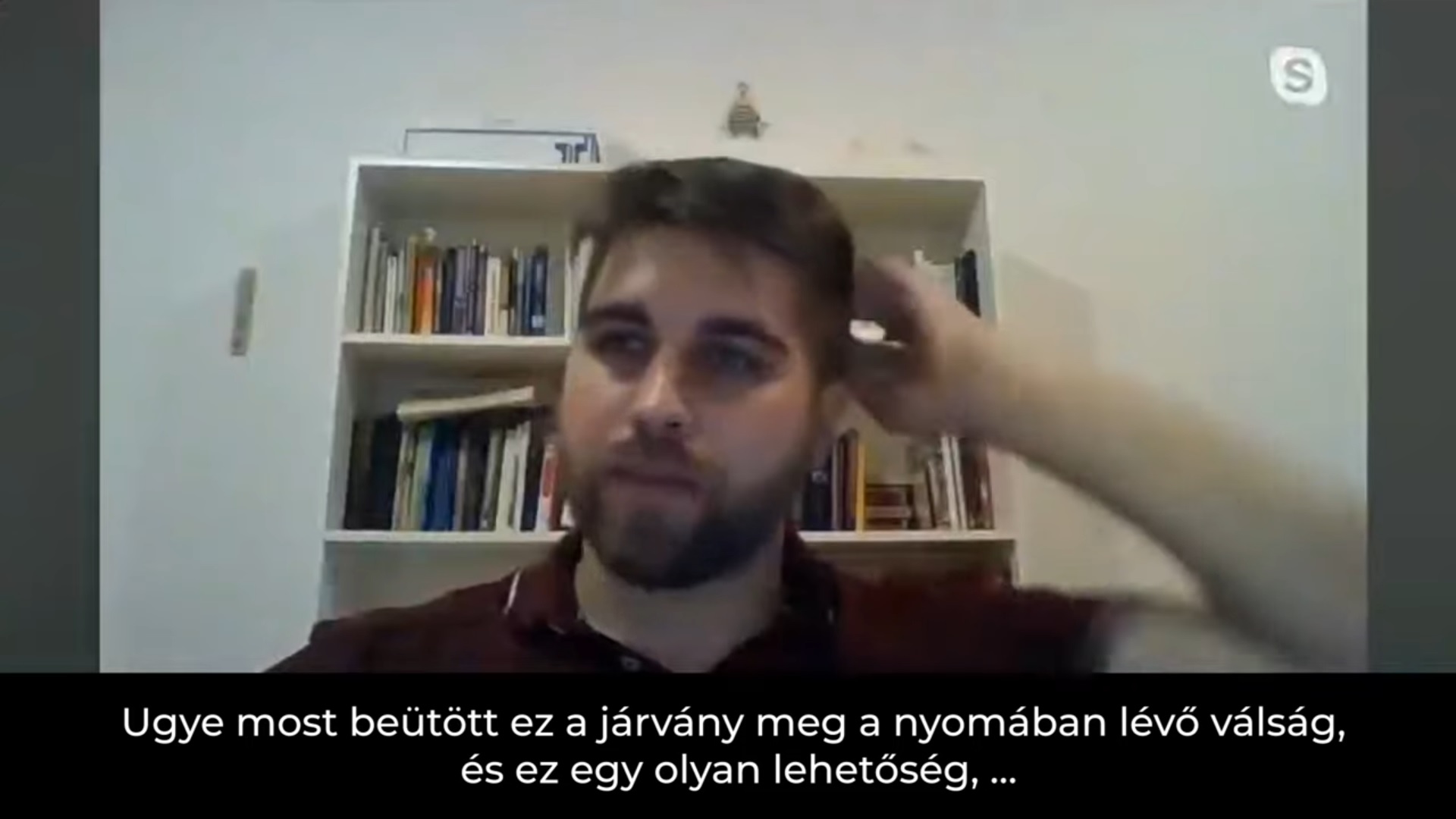 Lehetőséget lát a járványban a Momentum elnökségi tagja