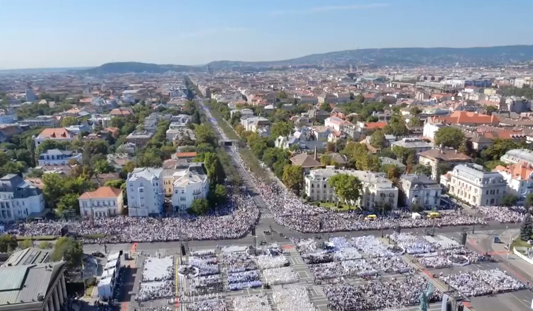 Szijjártó Péter: Csak egy kérdést tegyünk fel halkan