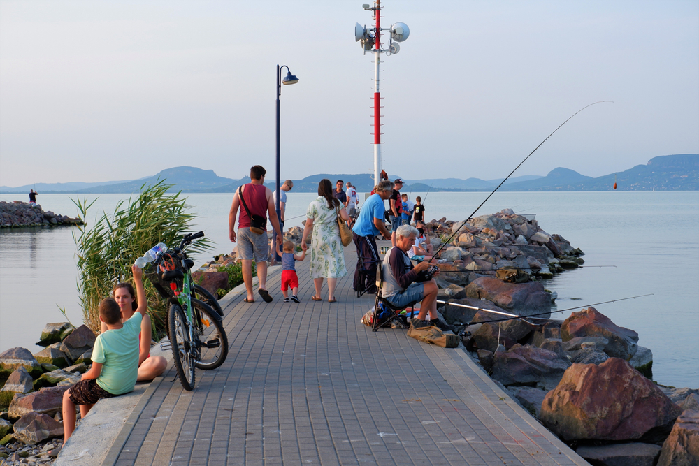 „A Balaton köszöni, jól van”
