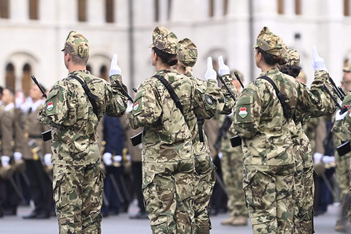 Katonaságért plusz felvételi pont