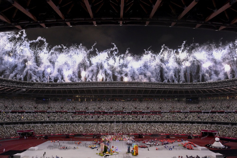 Kialudt a láng Tokióban