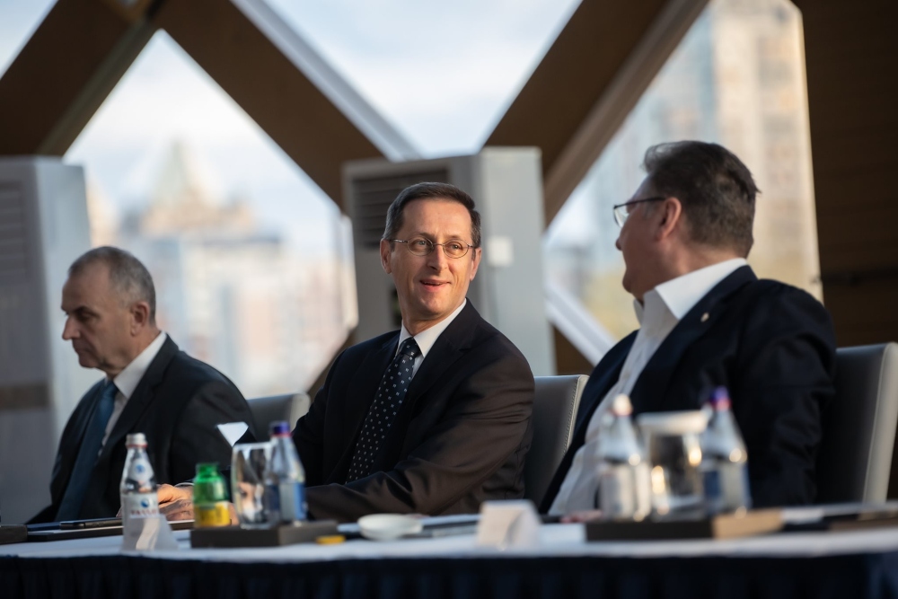 Magyar nyelvi labor kezdte meg működését Kazahsztánban