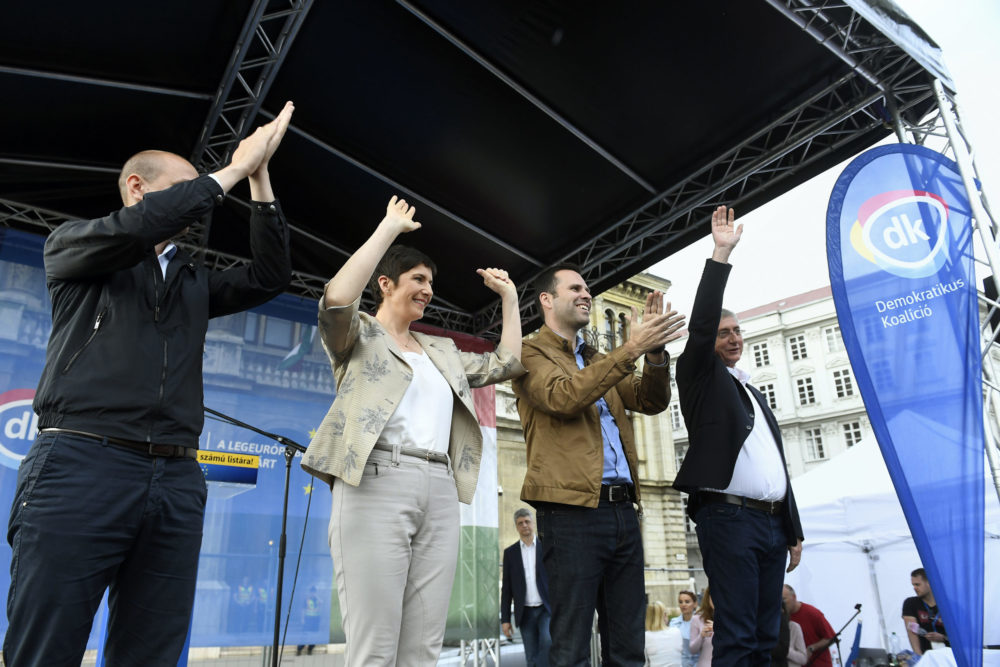 Átvette a vezetést a Demokratikus Koalíció a baloldalon