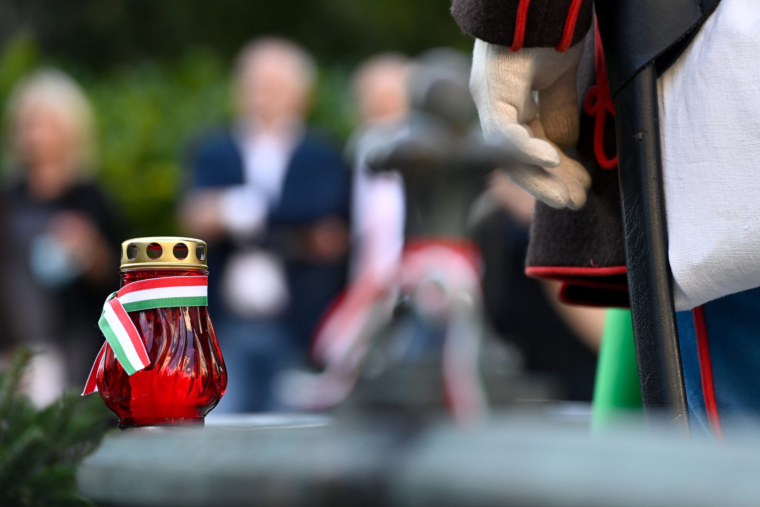 Országszerte az aradi vértanúkra emlékeznek