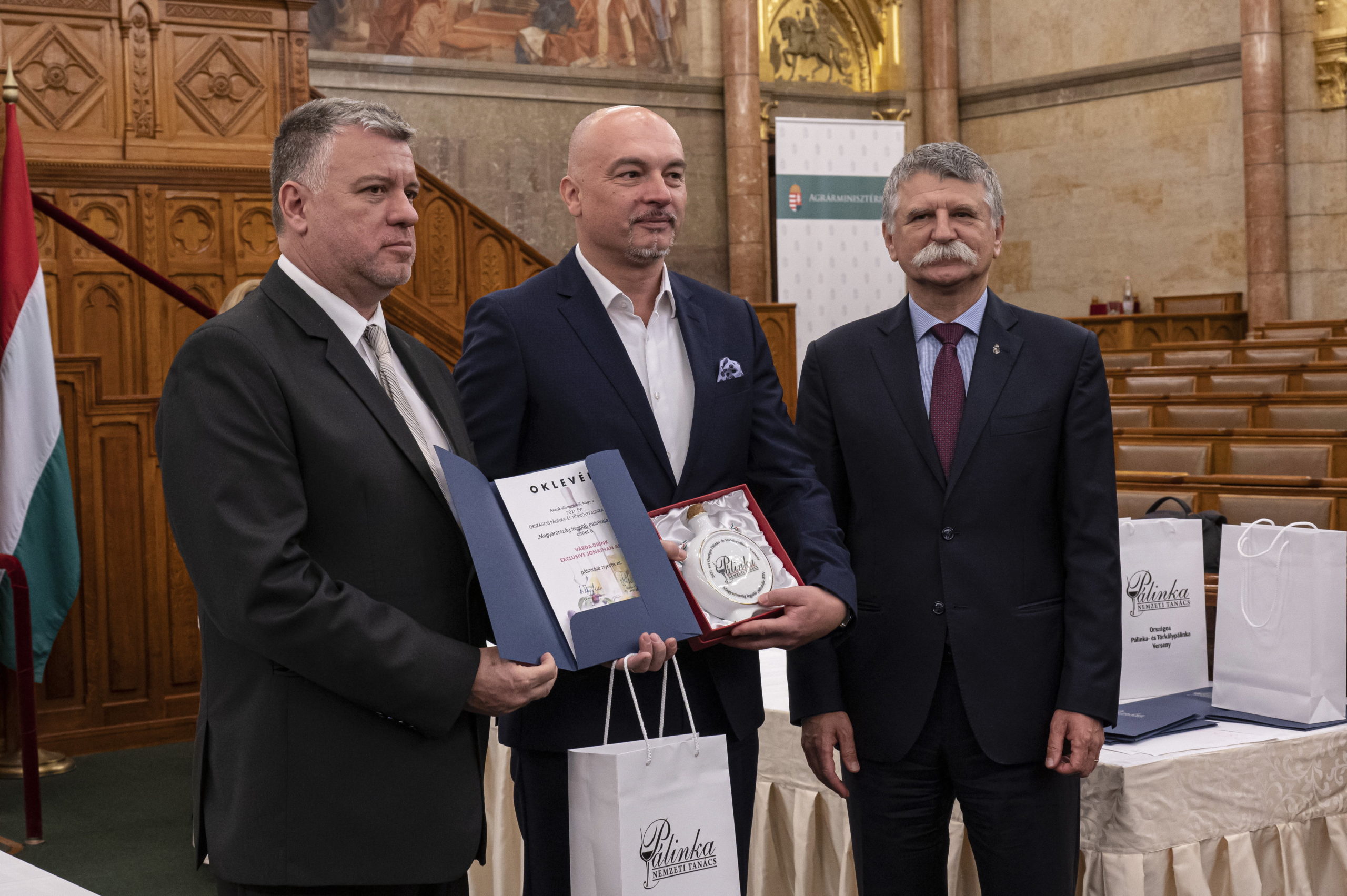 Kövér László: a magyaroknak az értéket kell képviselniük az értéktelenséggel szemben