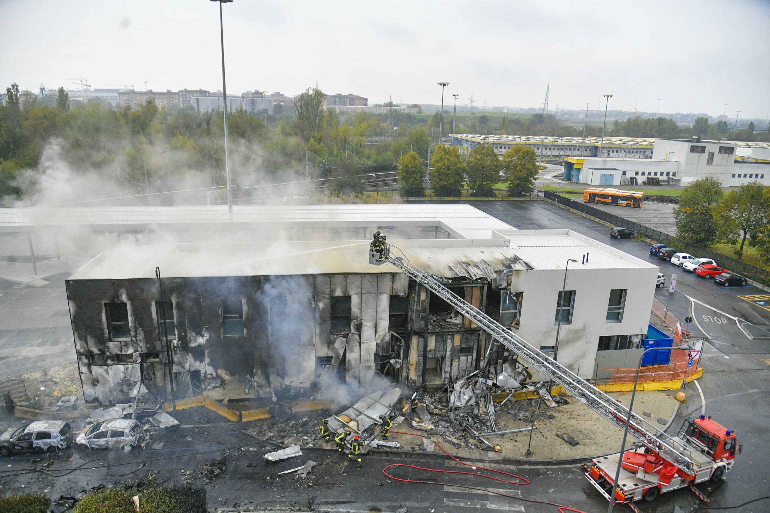 Halálos repülőszerencsétlenség történt Milánó mellett