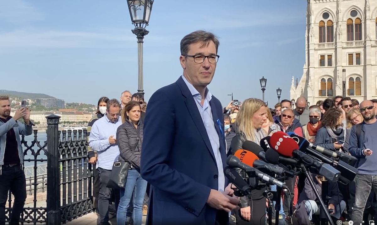 Karácsony Gergely bejelentette: visszalép Márki-Zay Péter javára